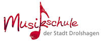 Das Logo zeigt den Text "Musikschule der Stadt Drolshagen". Das Wort Musikschule ist in einer roten Schreibschrift dargestellt, wobei der senkrechten Strich des Buchstaben k eine Musiknote darstellt.