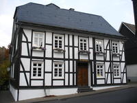 Denkmal 25 - Fachwerkhaus Annostra�e 3